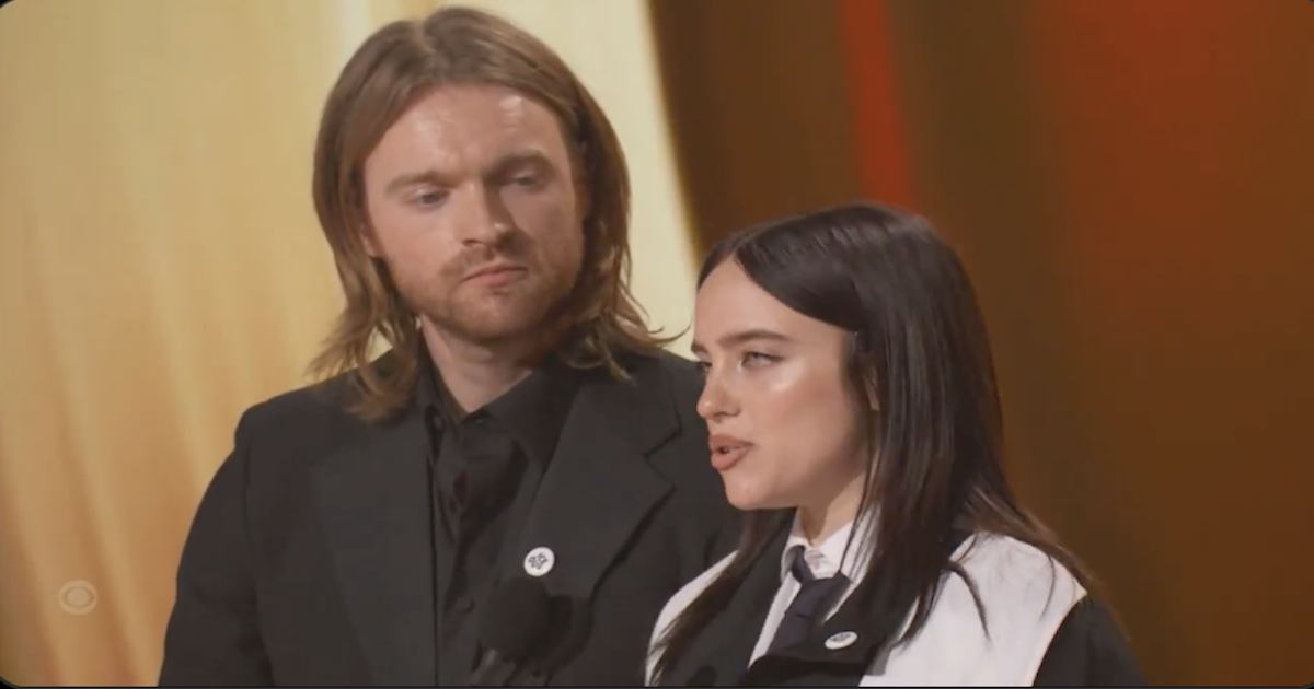 “Notice Is Ready”: Firm Offers to Evict Eilish Pro Bono