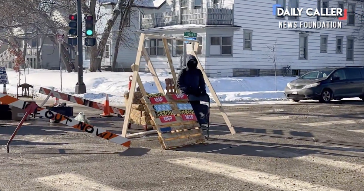 Rogue Activists Stop Cars, Check IDs in Minneapolis